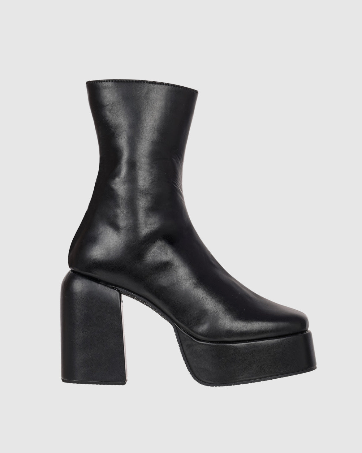 Y2k Chunky Black Boots