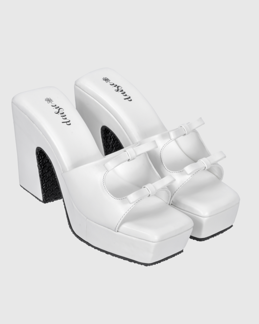 Y2K Bow Heels- White