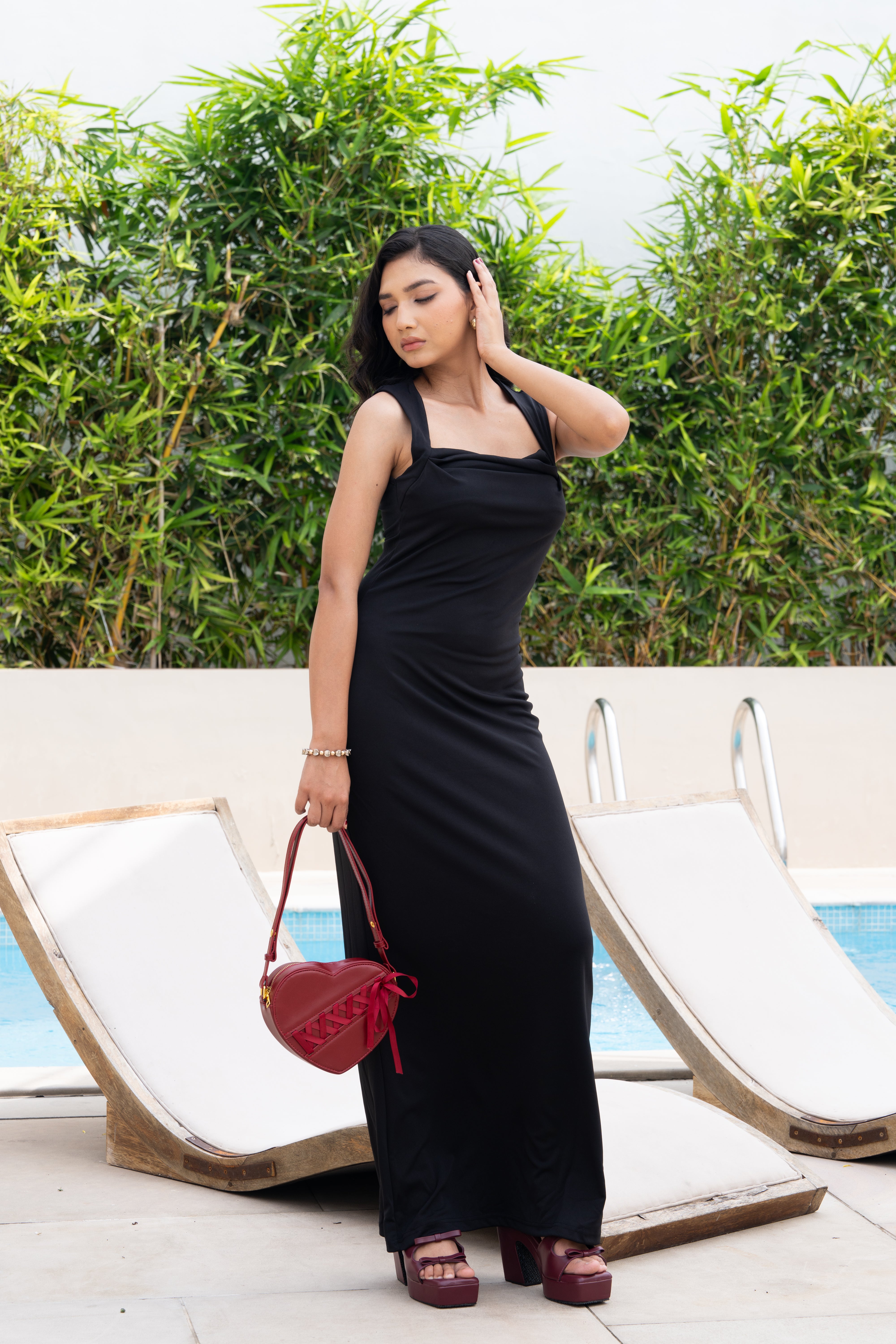 Black Sleeveless Maxi Gown – Elegant Bodycon Evening Dress for Women
