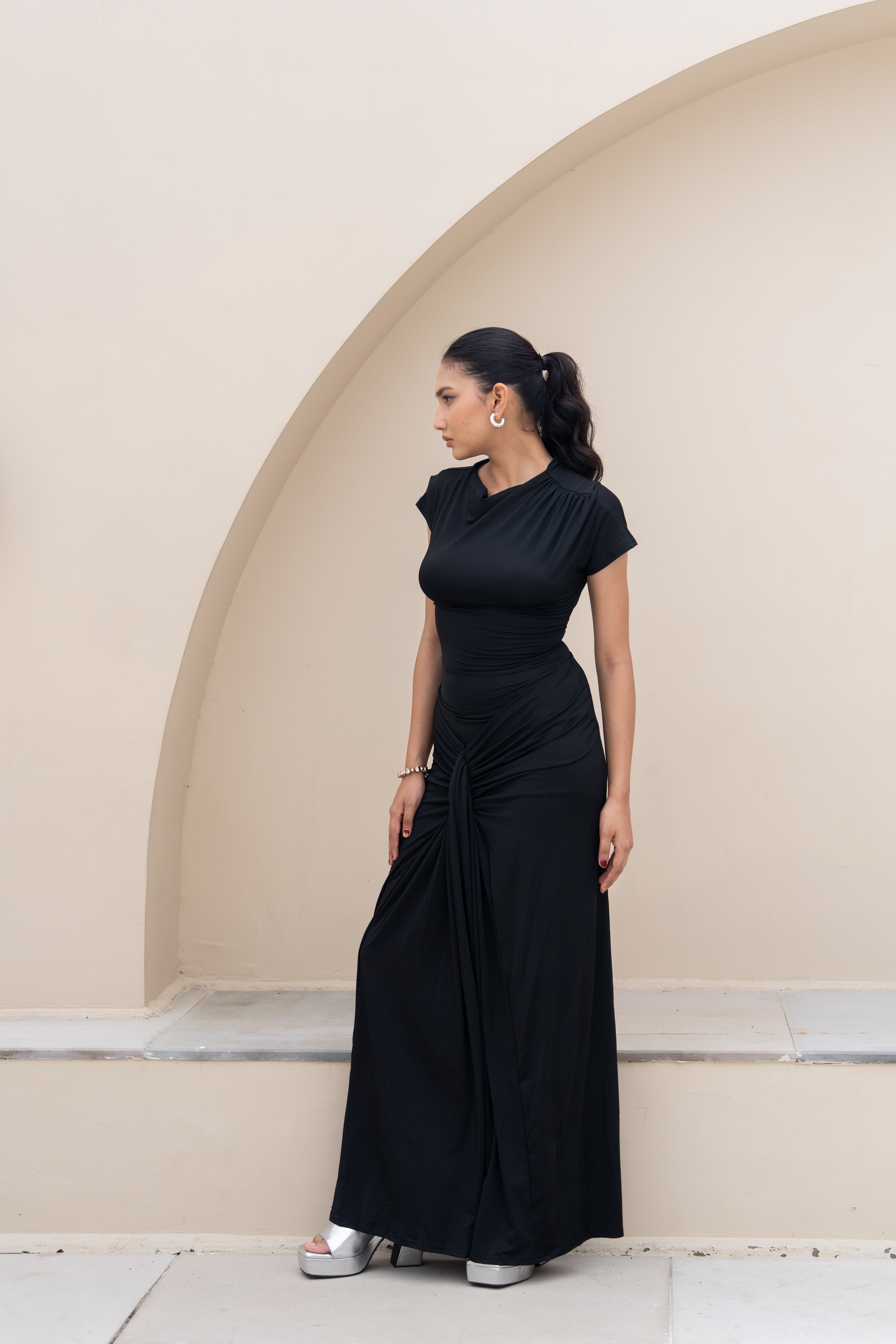 Black Ruched Knot Detail Maxi Dress – Elegant Evening Wear