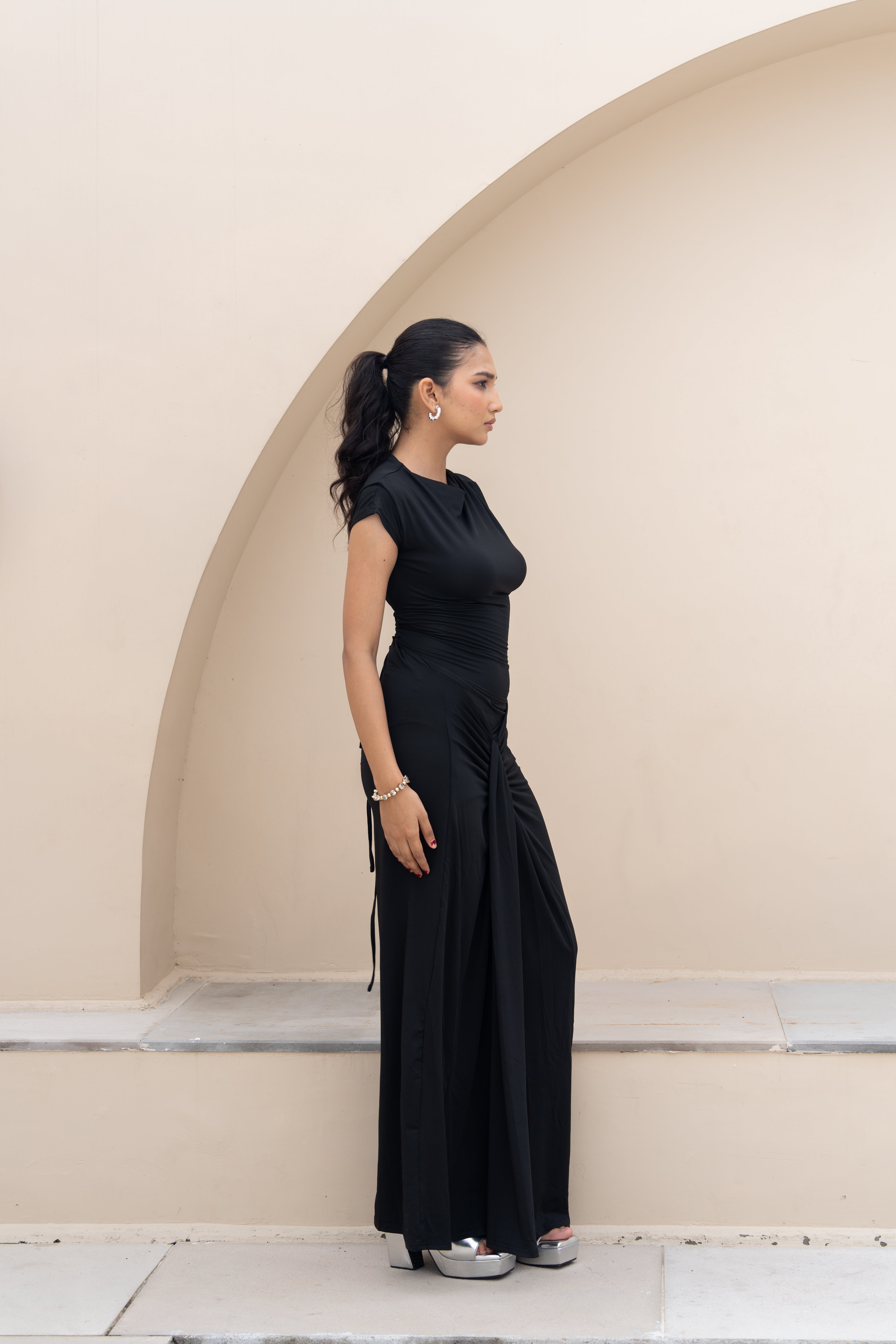Black Ruched Knot Detail Maxi Dress – Elegant Evening Wear