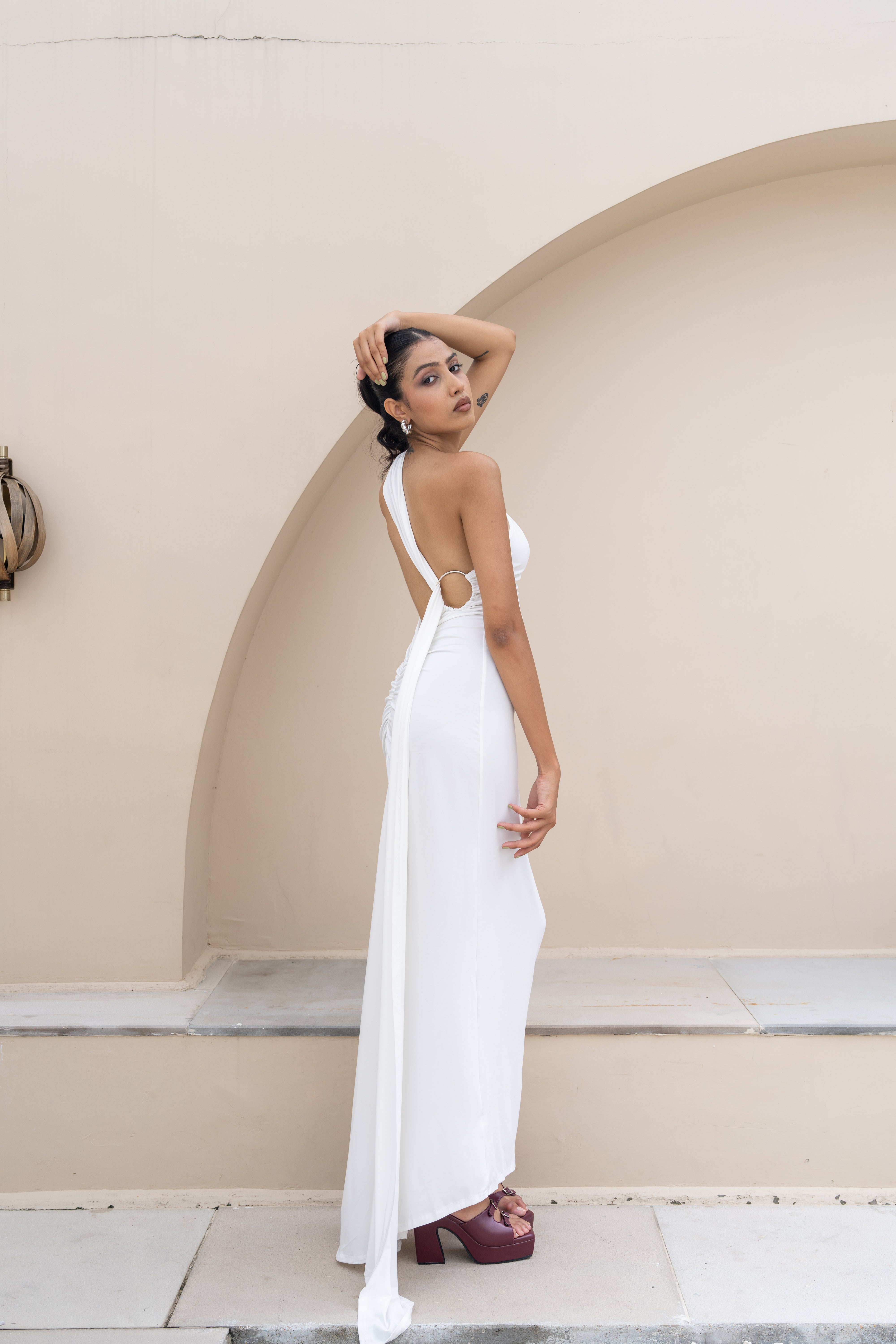Ivory Muse One-Shoulder Gown – Timeless White Evening Elegance