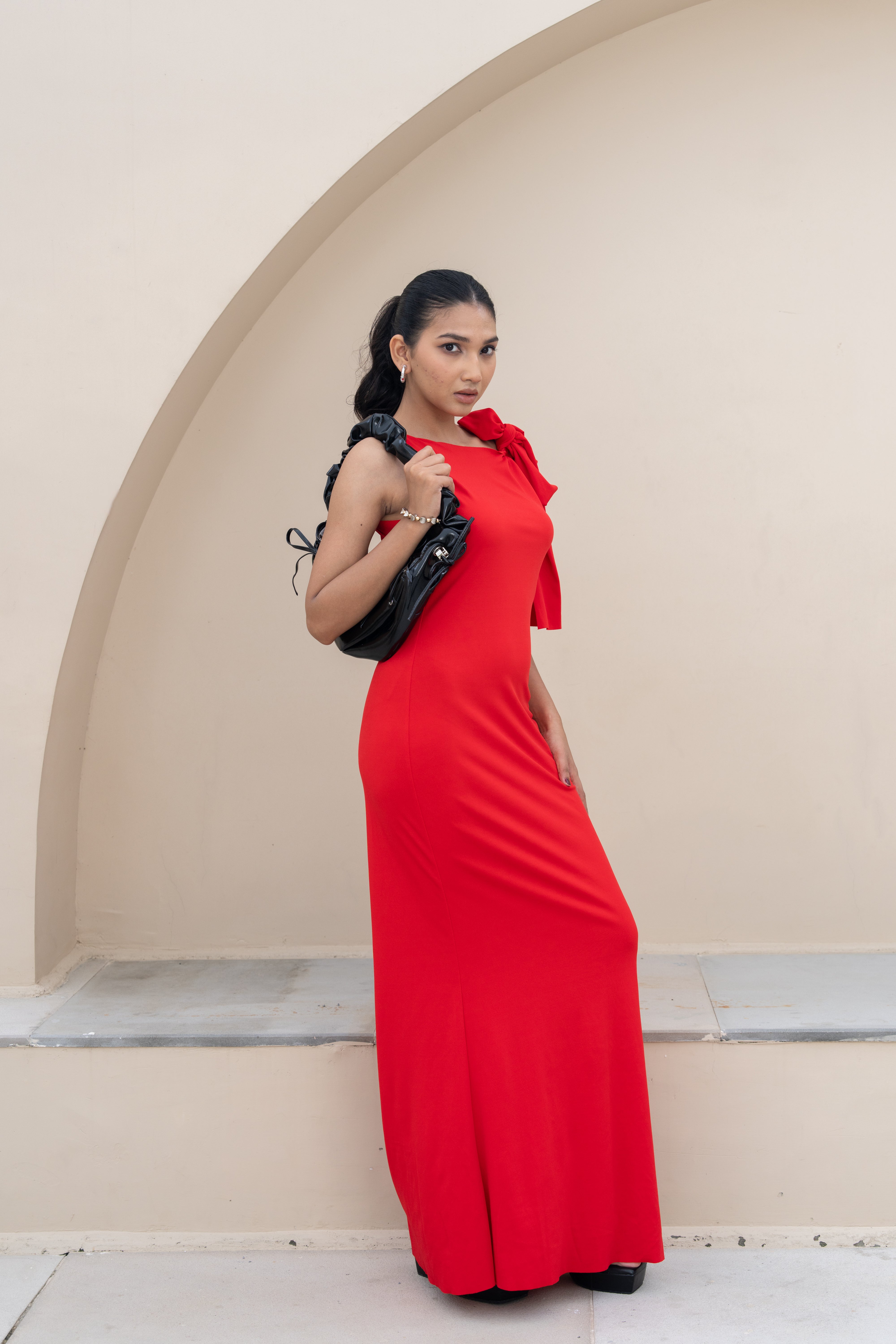 Fiery Red Shoulder-Bow Maxi Dress – Statement Evening Gown