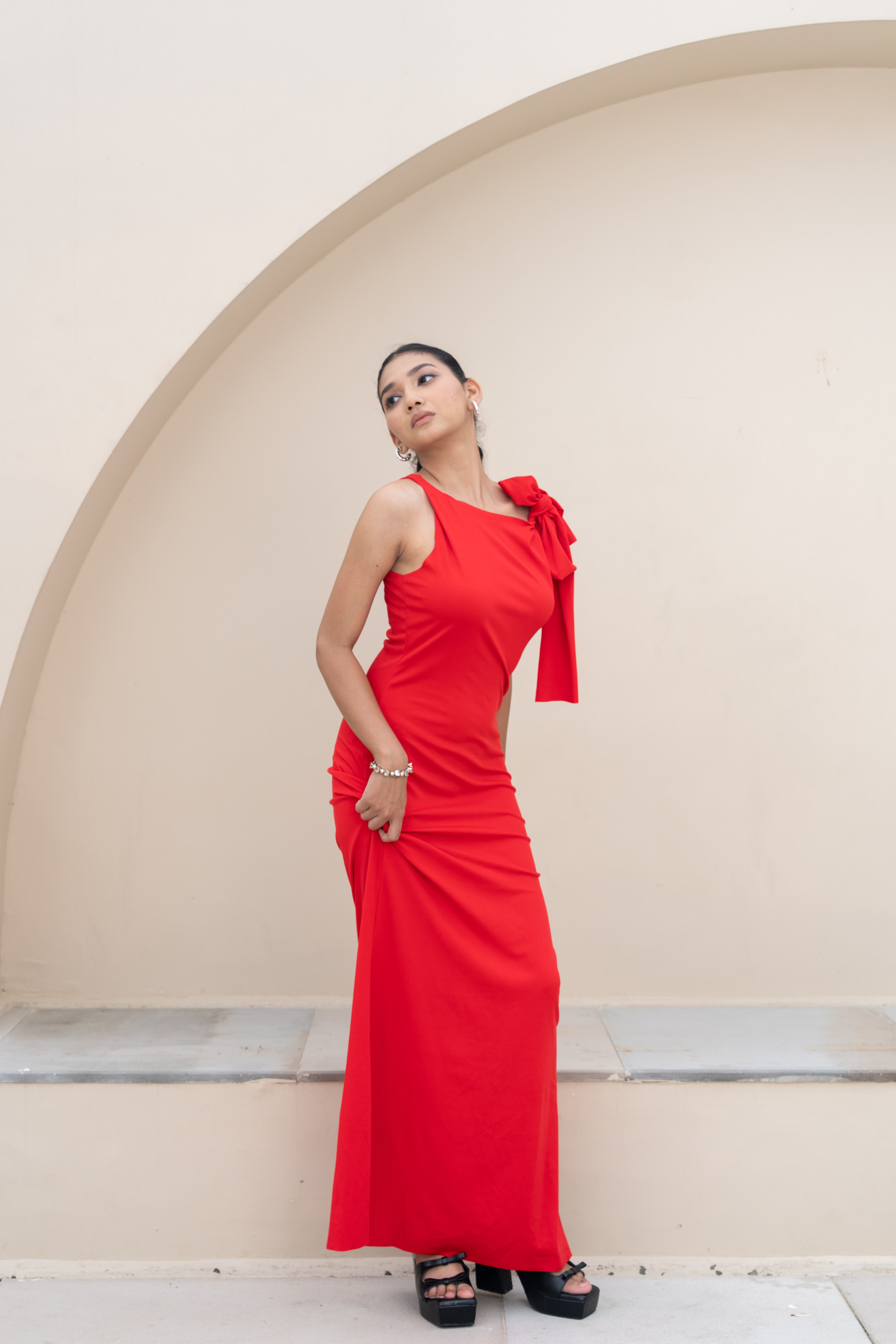 Fiery Red Shoulder-Bow Maxi Dress – Statement Evening Gown