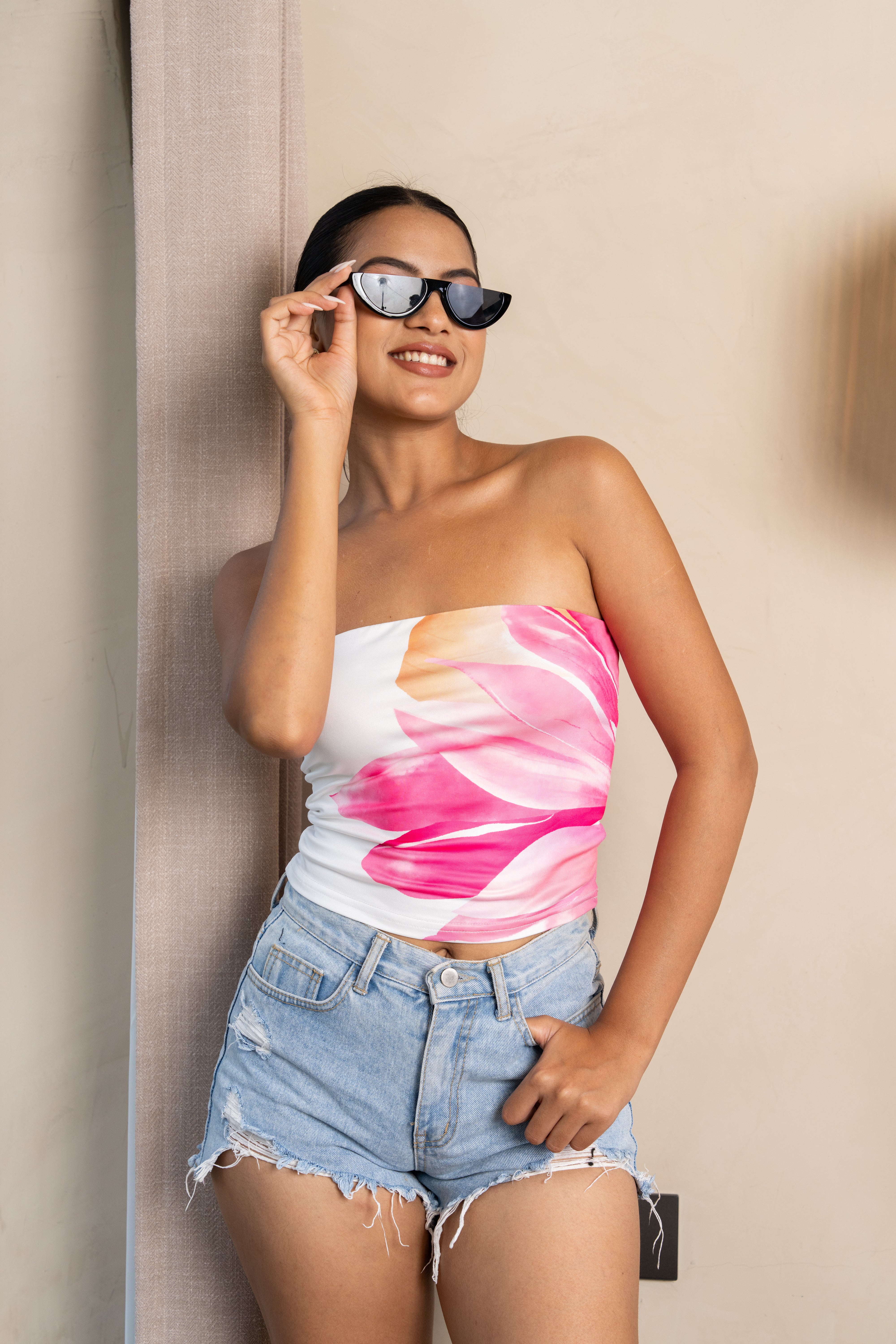 Lila White Pink Floral Tube Top – Strapless Summer Essential