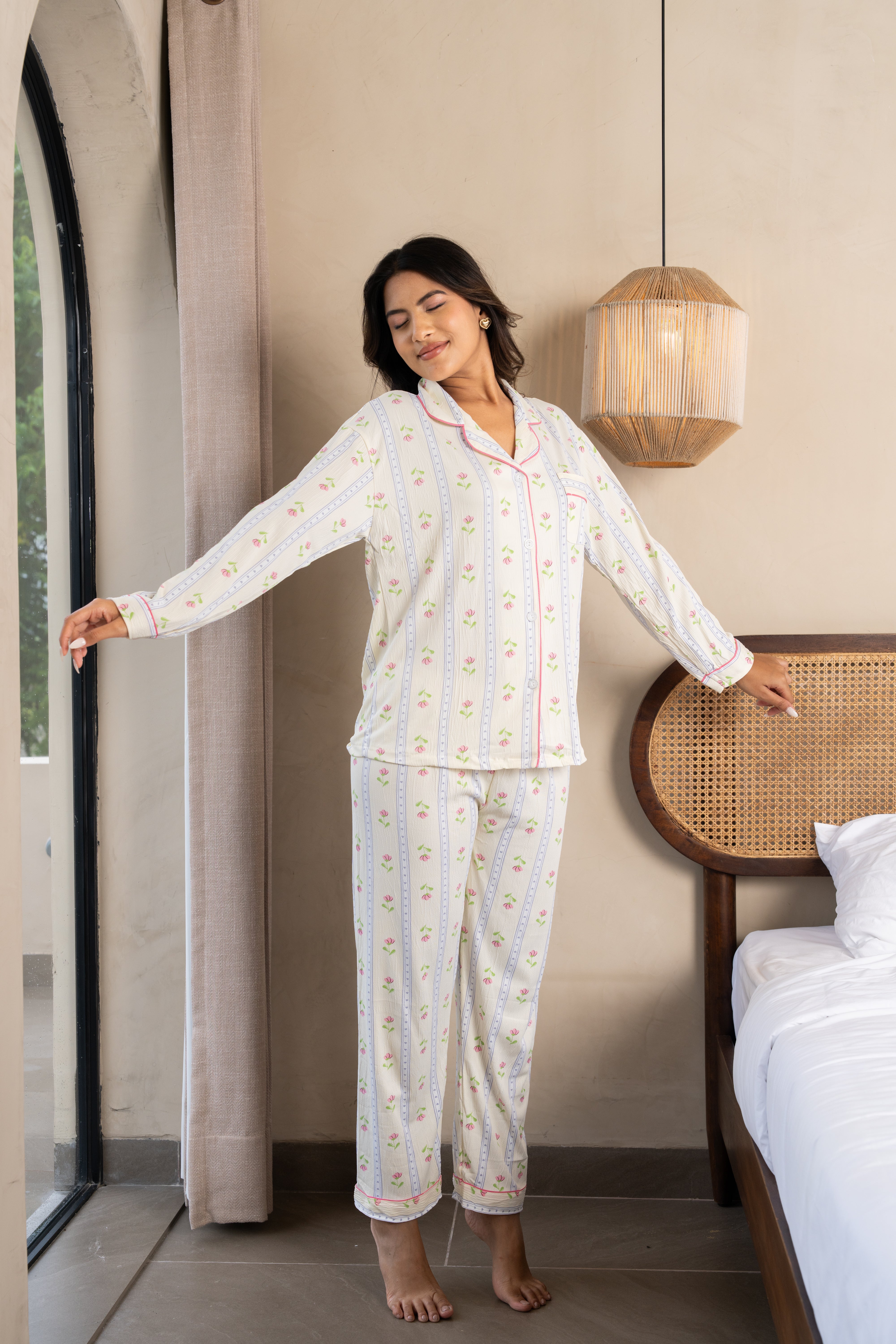 Rasa Ivory Floral Cotton Nightsuit Set (Set of 2) – Soft Comfort Sleepwear