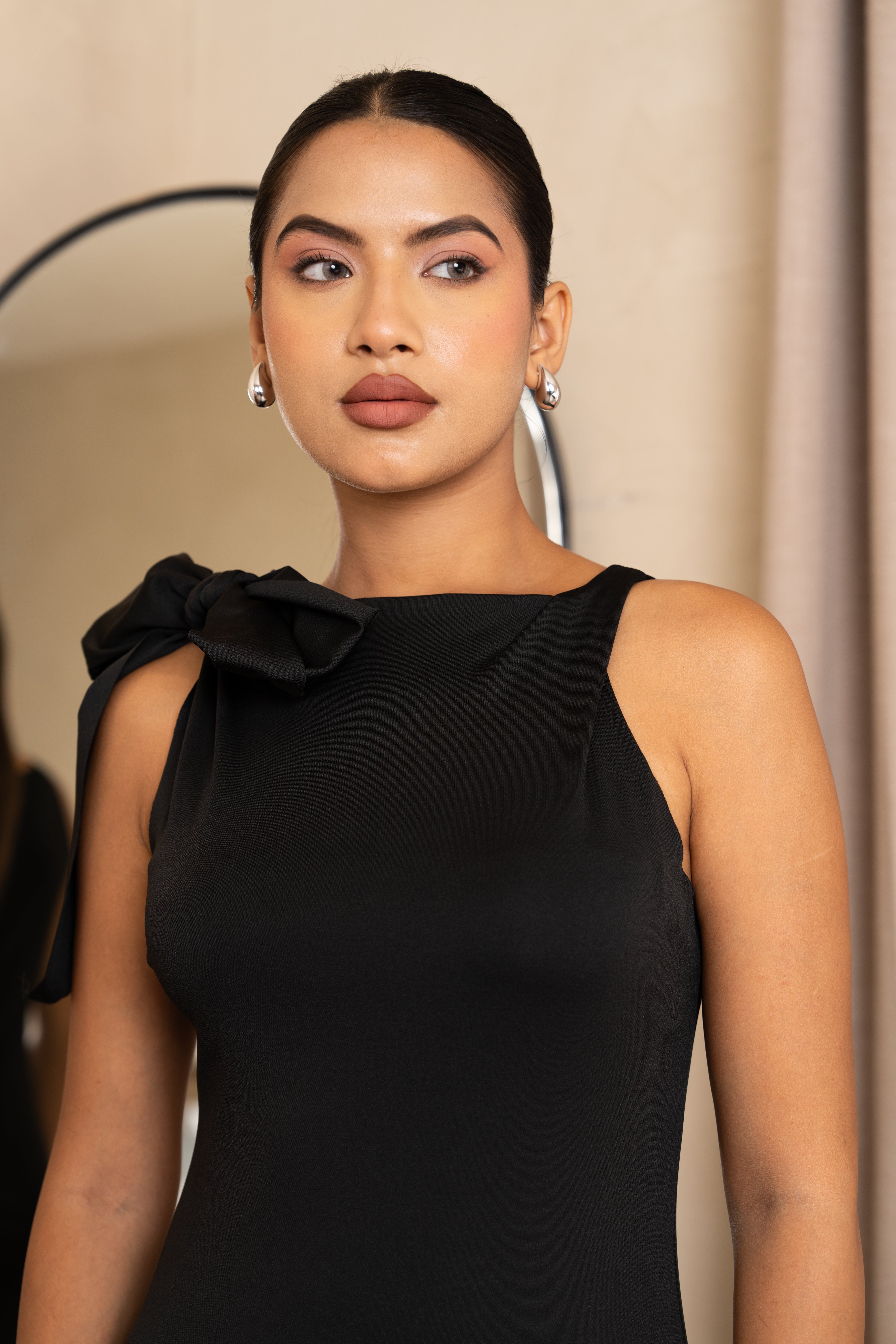 Black One Shoulder Bow Detail Maxi Gown – Elegant Evening Party Dress