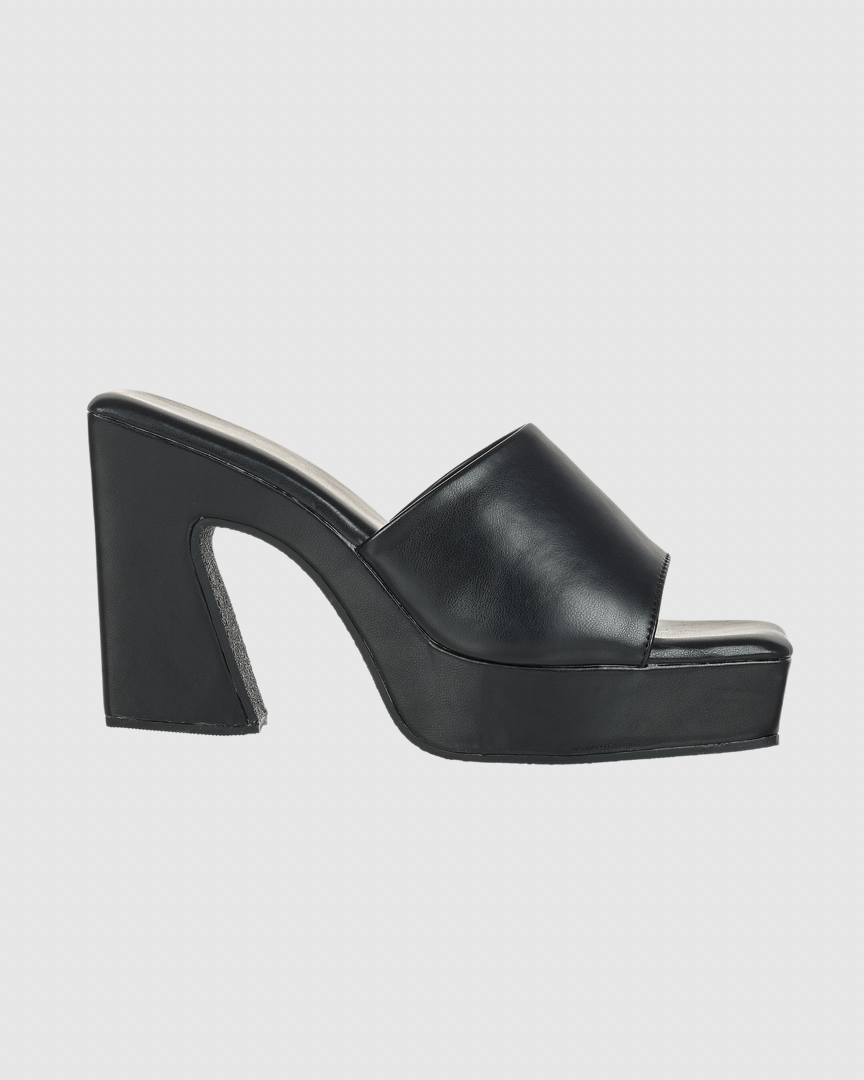 Y2K Black Platform Heels – Chunky Slip-On Comfort for Everyday & Party Wear