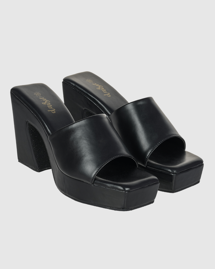 Y2K Black Platform Heels – Chunky Slip-On Comfort for Everyday & Party Wear