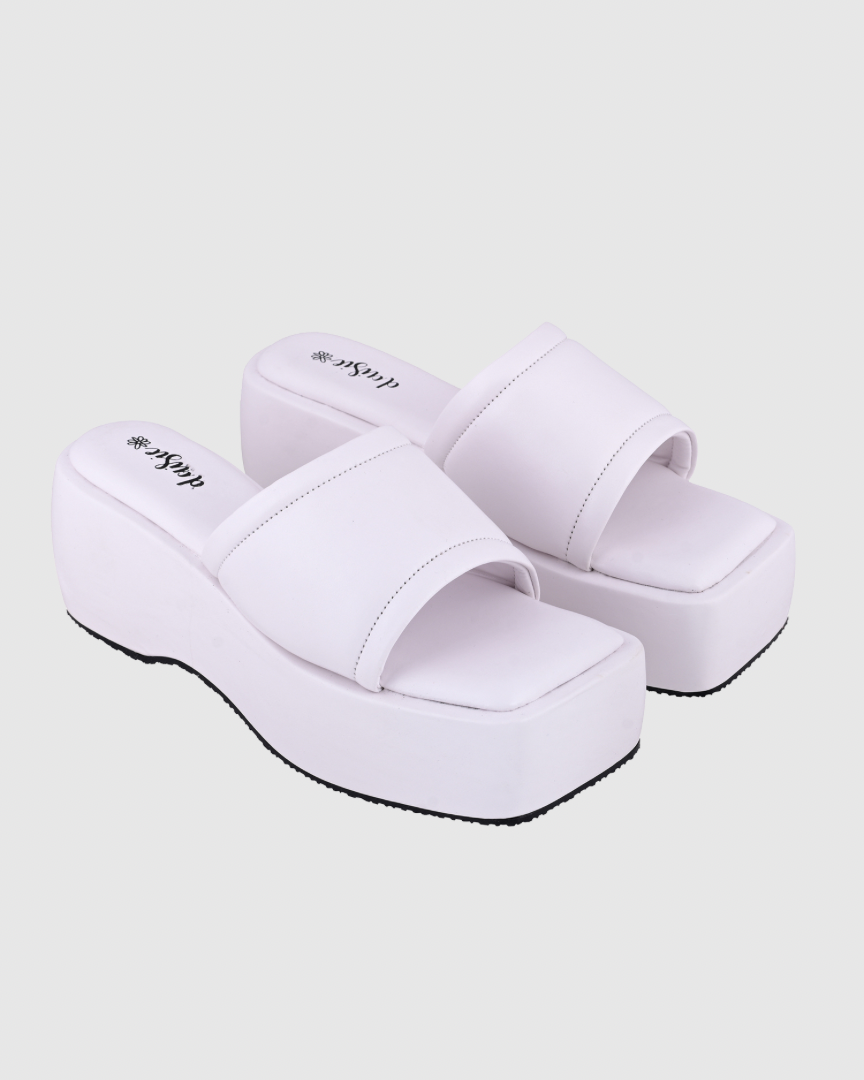 Y2k Block Chunky Broad Strap White platforms – Daisie